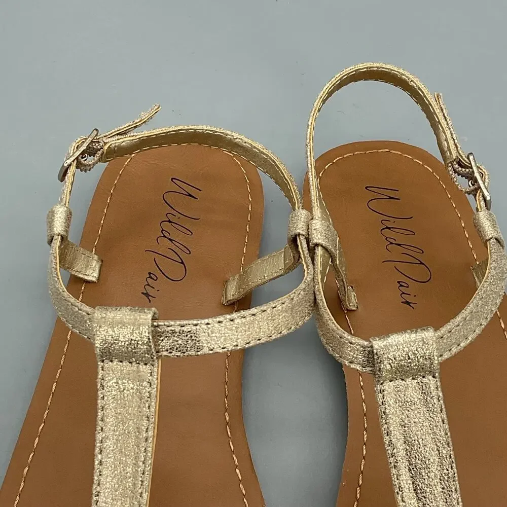 NEW Wild Pair Women’s Krisleyy Thong Sandals Gold Size 9M